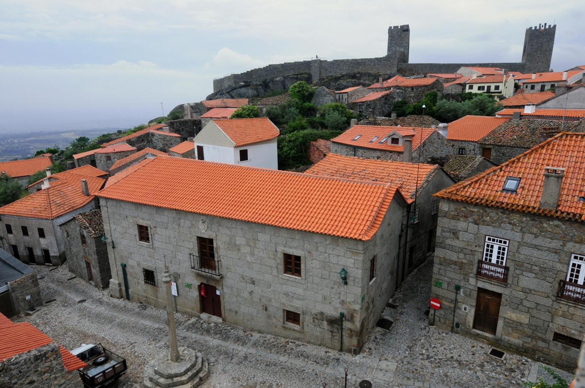 Inatel Linhares Da Beira Hotel Rural Exterior photo